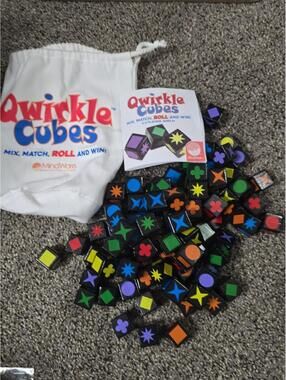 Qwirkle Cubes Dice Board Game by Mindware - Mix Match Roll & Win - VGC
